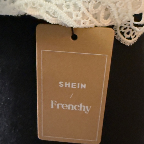 SHEIN‎ White Lace Ruffle Crop Top sz small - Picture 8 of 9